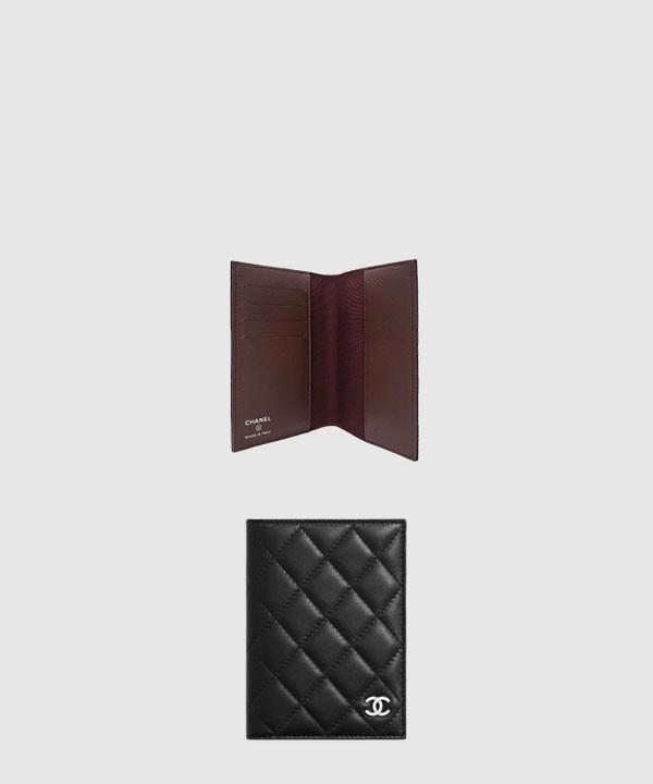 샤넬 클래식 여권케이스 램스킨 블랙 A80385
