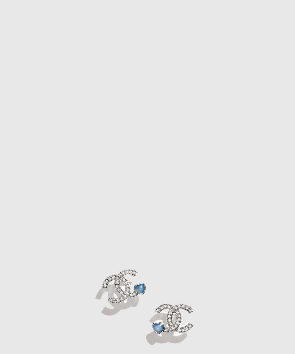 샤넬 CC 로고 하트 크리스탈 귀걸이 ABF526