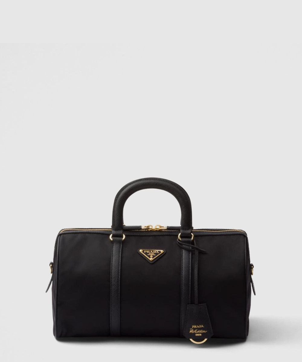 프라다 리에디션 1978 미디움 리나일론 및 사피아노 가죽 탑 핸들 백 블랙 1BB233