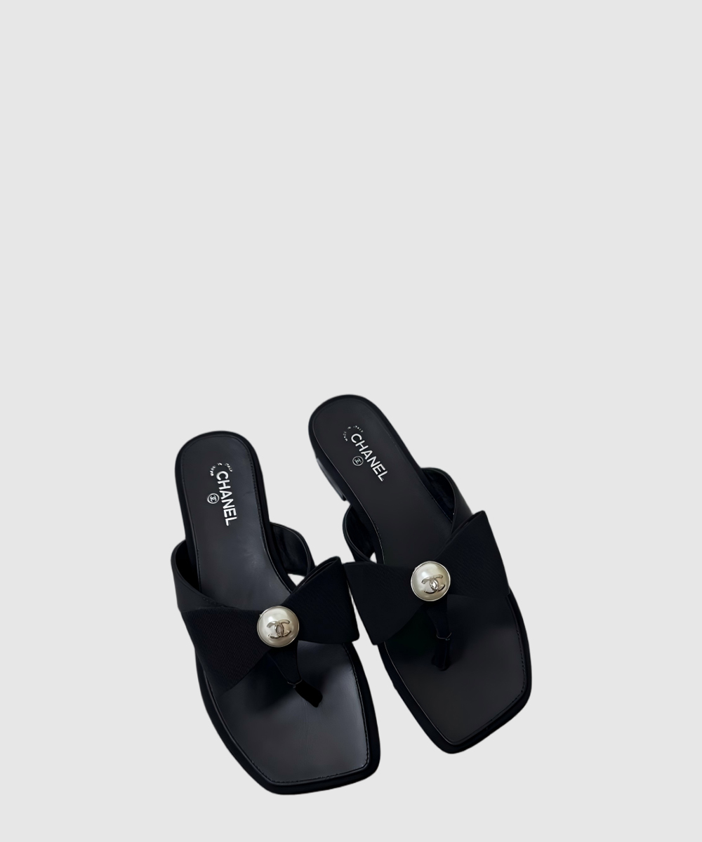 샤넬 진주 리본 플립플랍 샌들 블랙 G47382