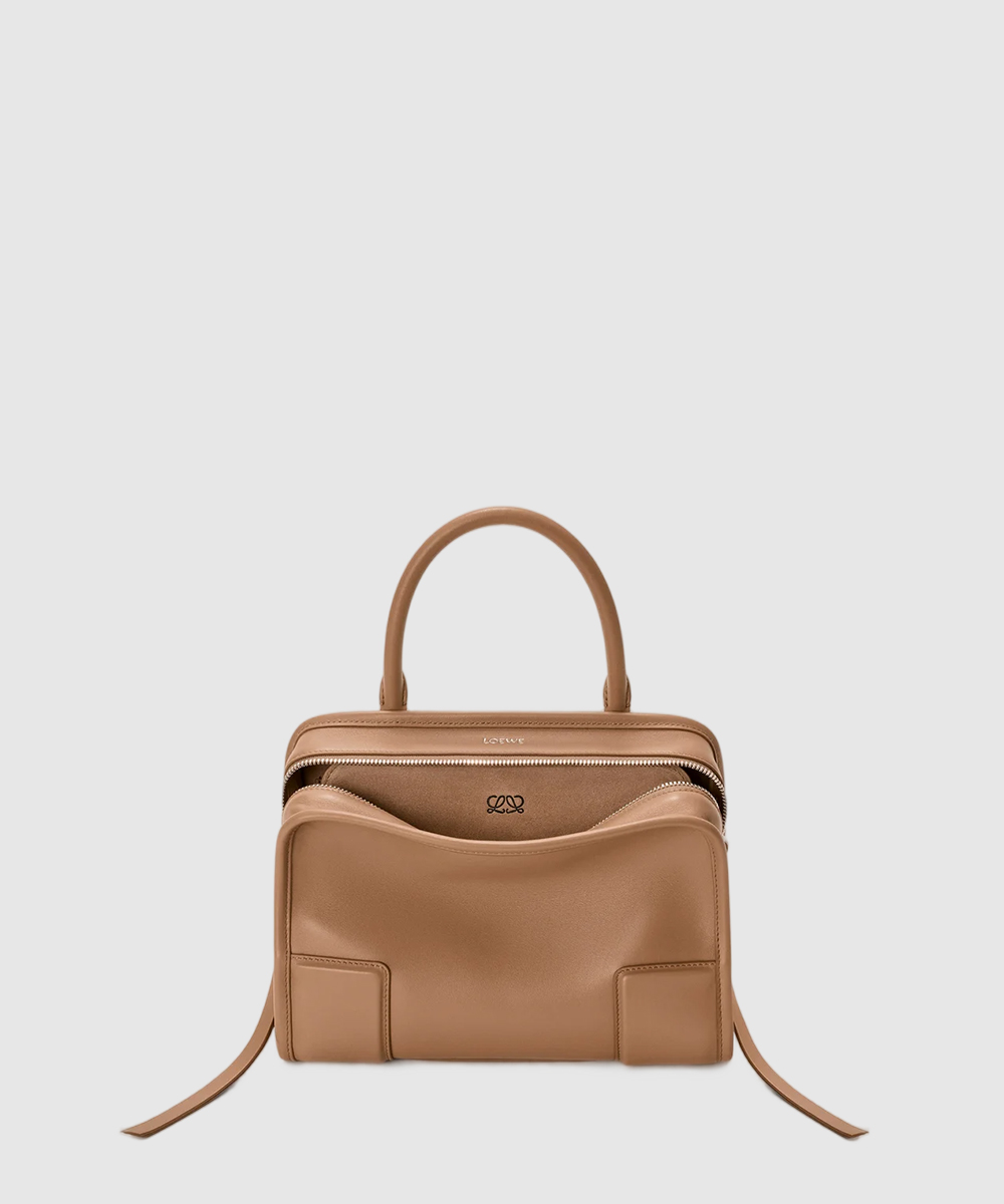 로에베 스몰 아마조나 180 백 소프트 카프스킨 모카