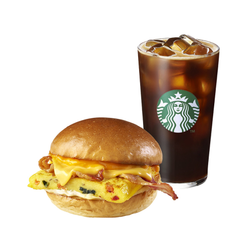 [부드러운 간편한끼] 아이스 카페 아메리카노 T + 베이컨 체다 & 오믈렛 샌드위치