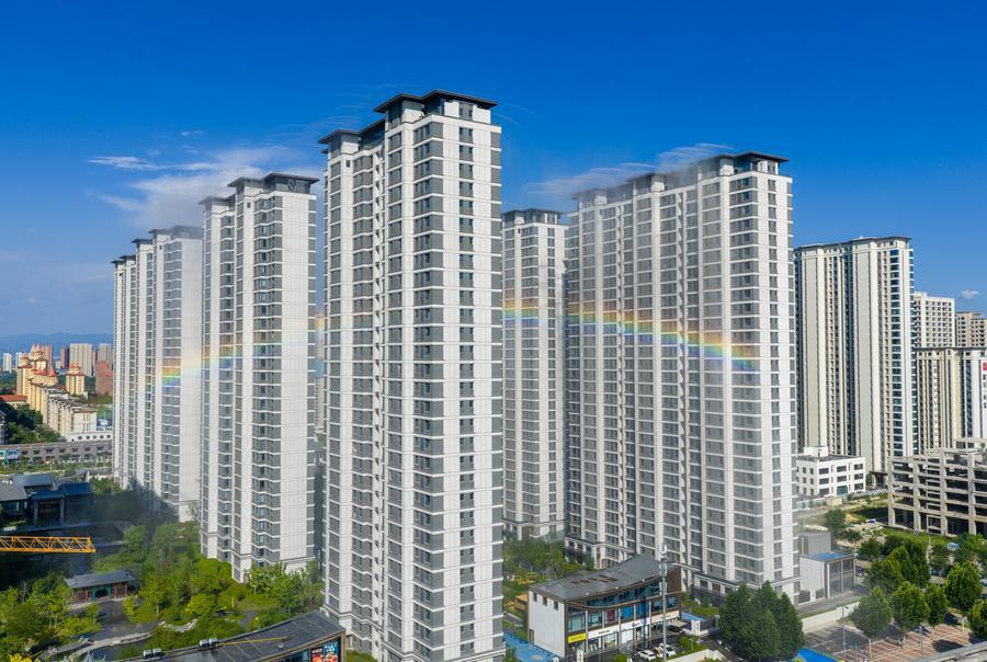 지난 7월 3일 산시(山西)성 윈청(運城)시의 한 주택 단지를 드론 사진에 담았다. (사진/신화통신)