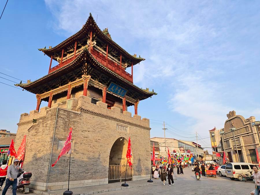 지난 3일 산시(山西)성 린펀(臨汾)시 샹펀(襄汾)현에 위치한 펀청(汾城) 고진(古鎭∙옛 마을) 고루(鼓樓)의 외관. (사진/신화통신)