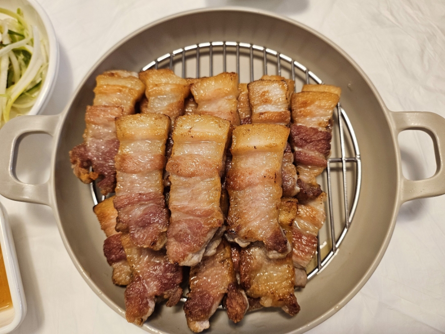 인천 간석동 삼겹살 맛집 다 구워져서 나오는곳 | 미나리숙성삼겹살