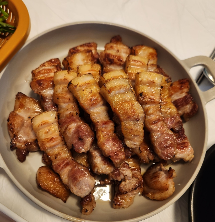 간석동 가성비좋은 구워주는 고기맛집 : 미나리숙성 삼겹살