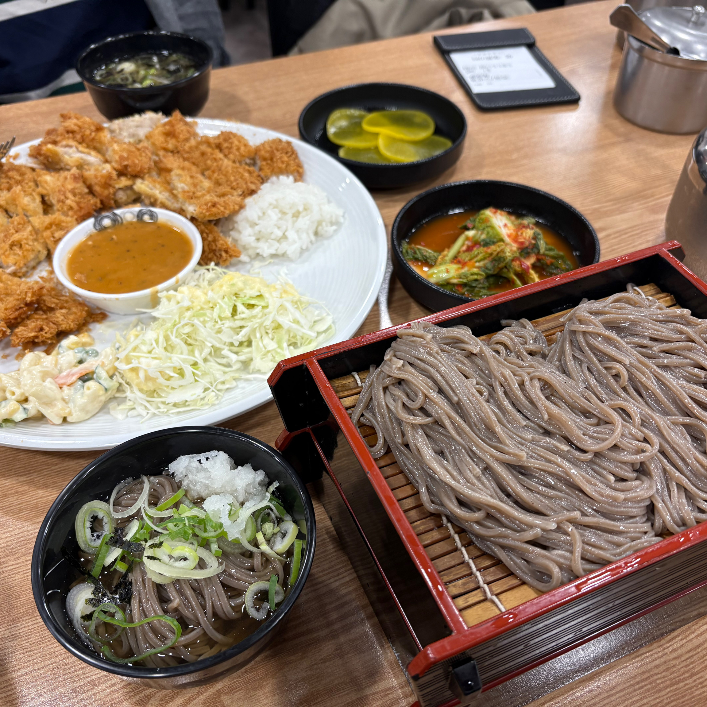 꾸꾸까까a