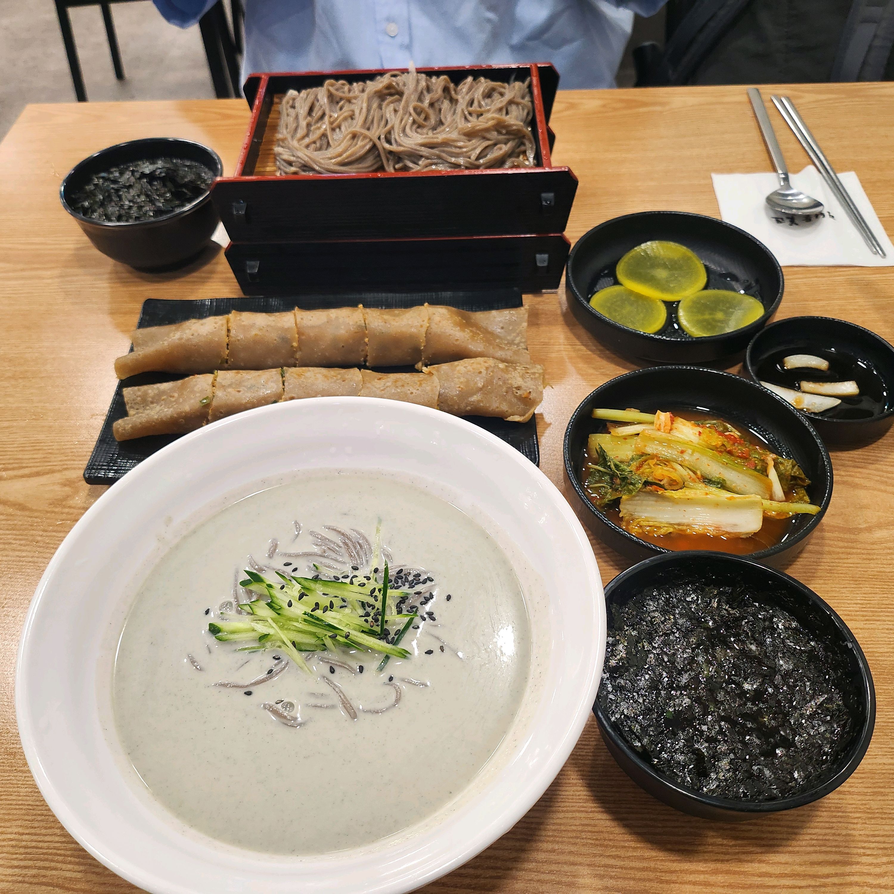앙몬두우