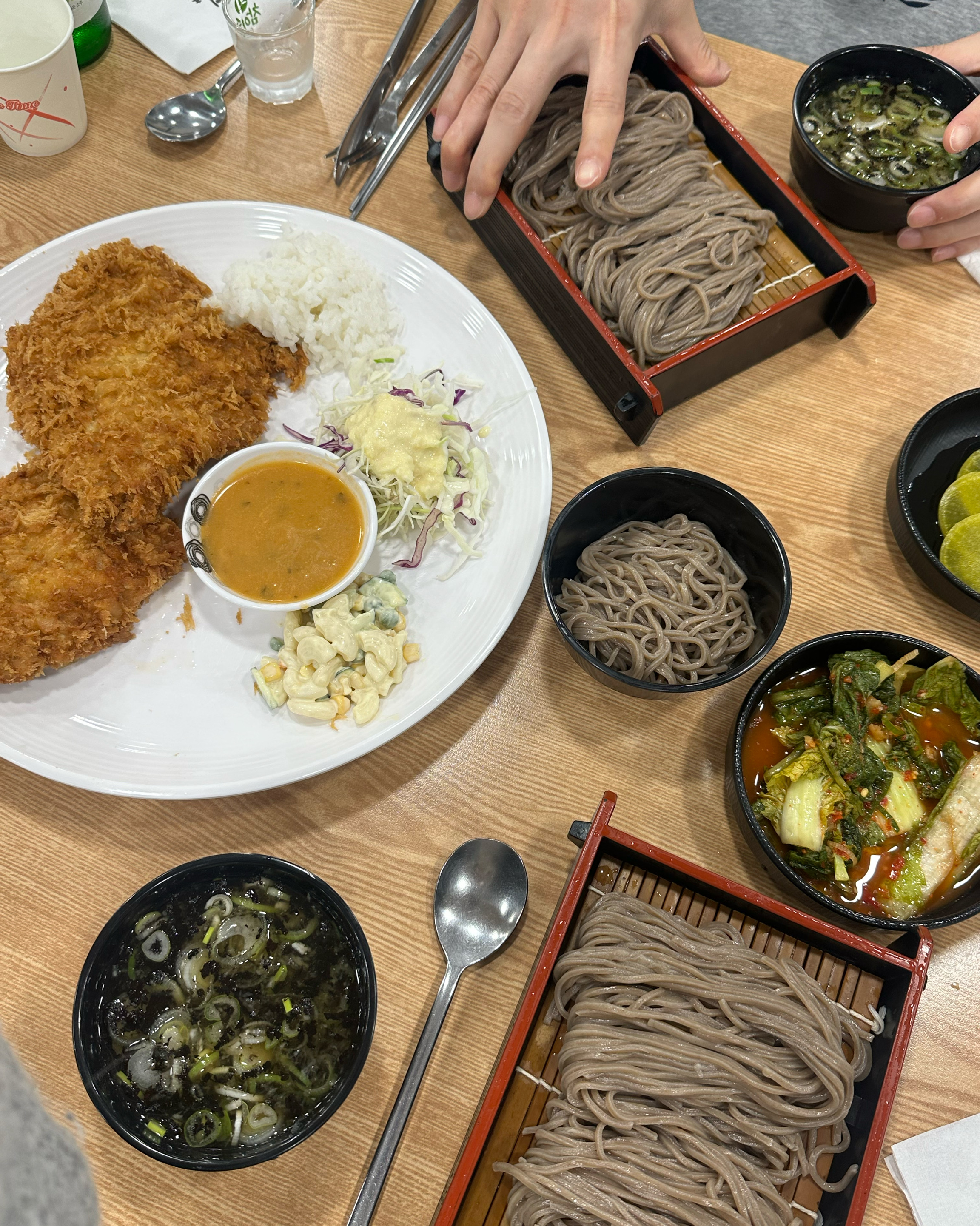 초로로o