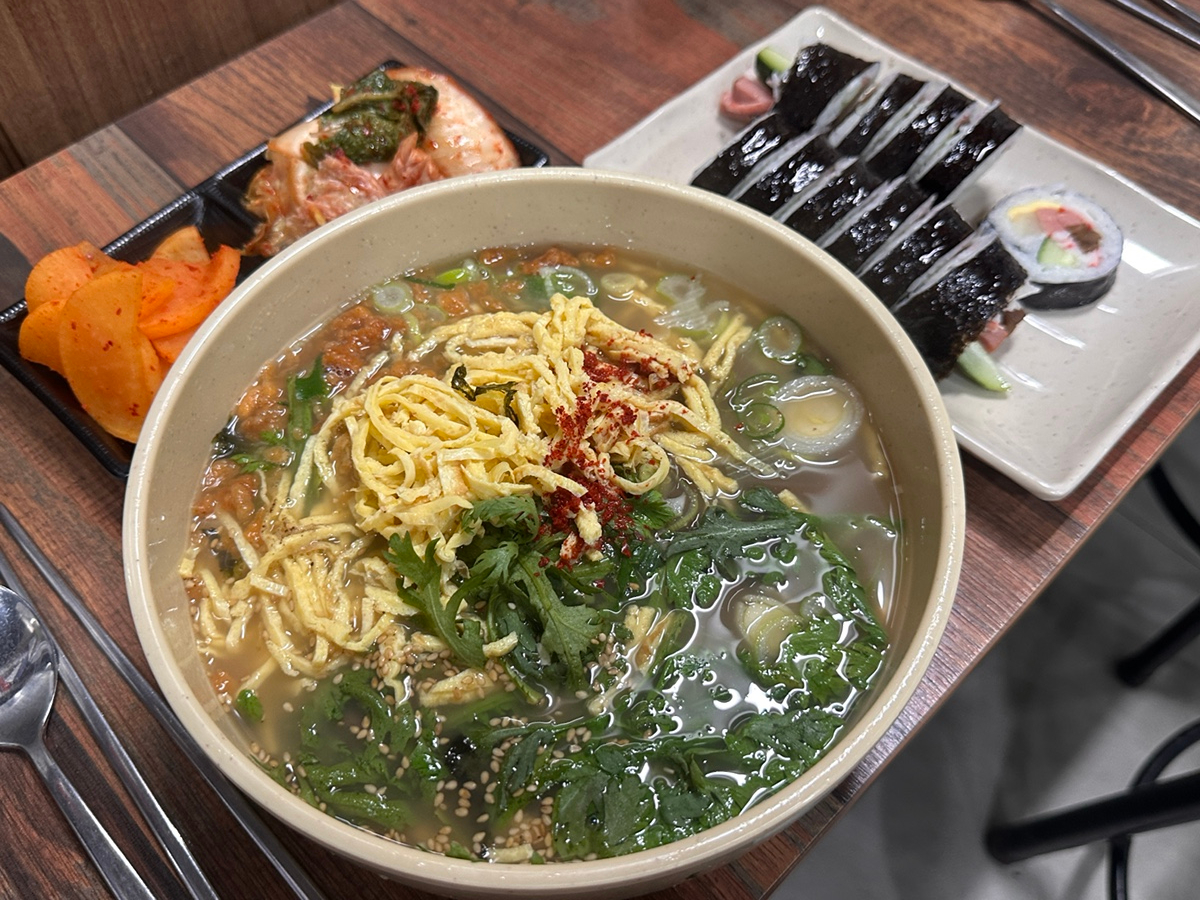 [인천맛집] 내돈내산! nn번째 방문중인 동네 찐 노포 맛집~ 오목골 즉석메밀우동!