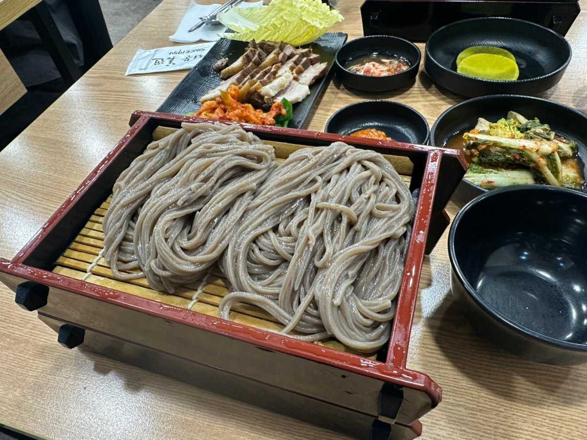 종각맛집 '광화문미진 본점' 메밀국수 보쌈 후기
