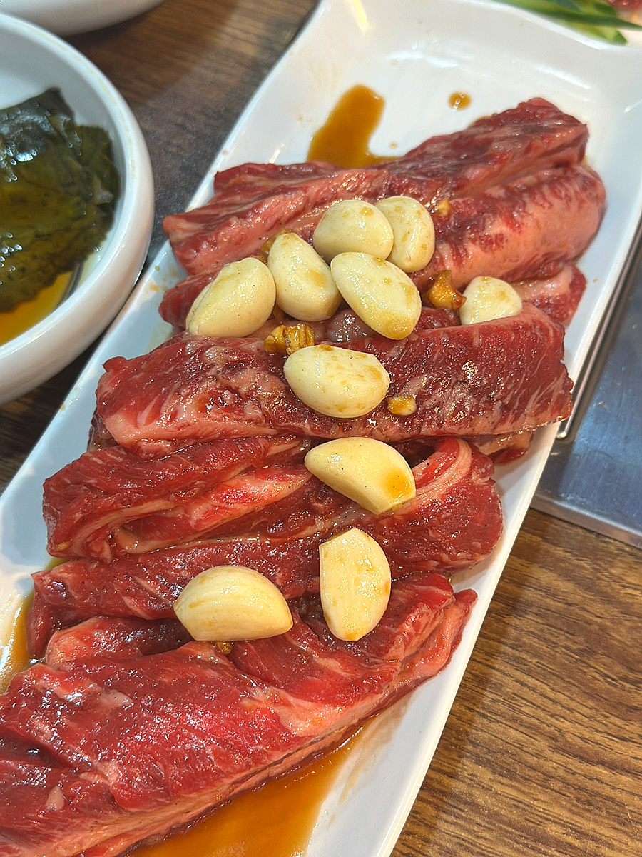 [서울/금천구 맛집]웨이팅맛집으로 유명한 소갈비 단일메뉴 지팡갈비 찐맛집 추천 - 한옥집숯불갈비
