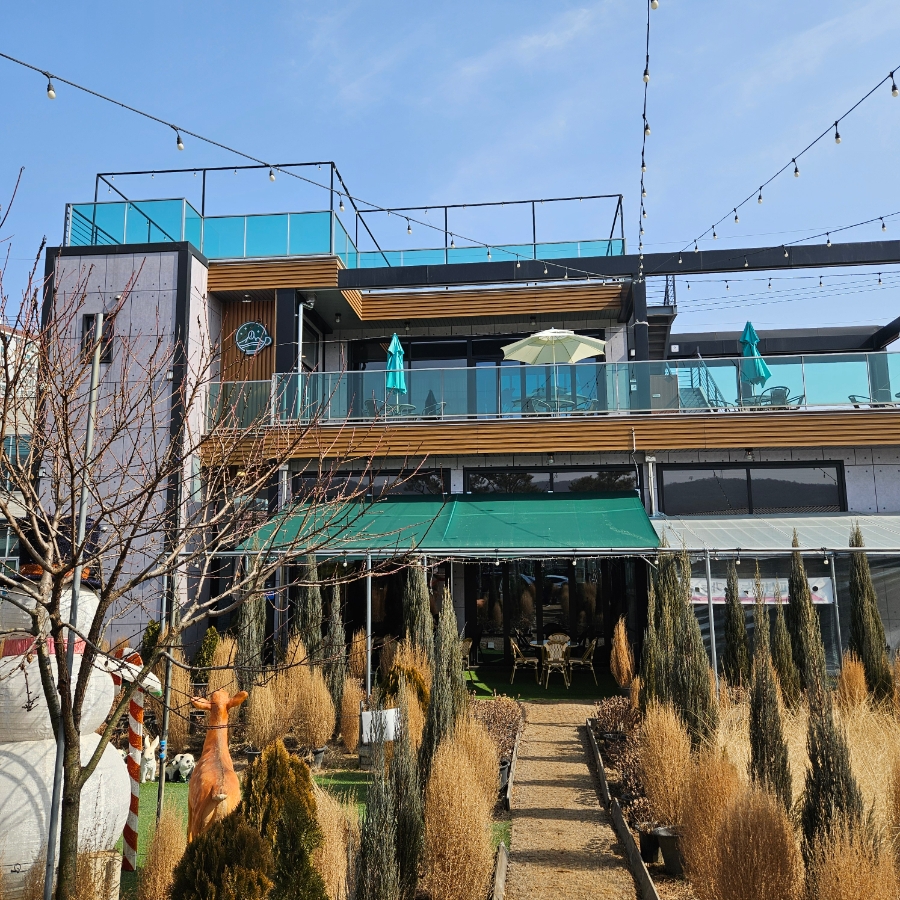 경기 구리시 교문동 커피가 맛있는 집, 주차도 편해서 아이와 가기 좋은 대형 카페, 반려동물 입장 가능, 야외정원까지 내돈내산 후기[마루빈]