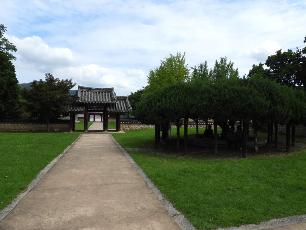 성지순례 홍제사